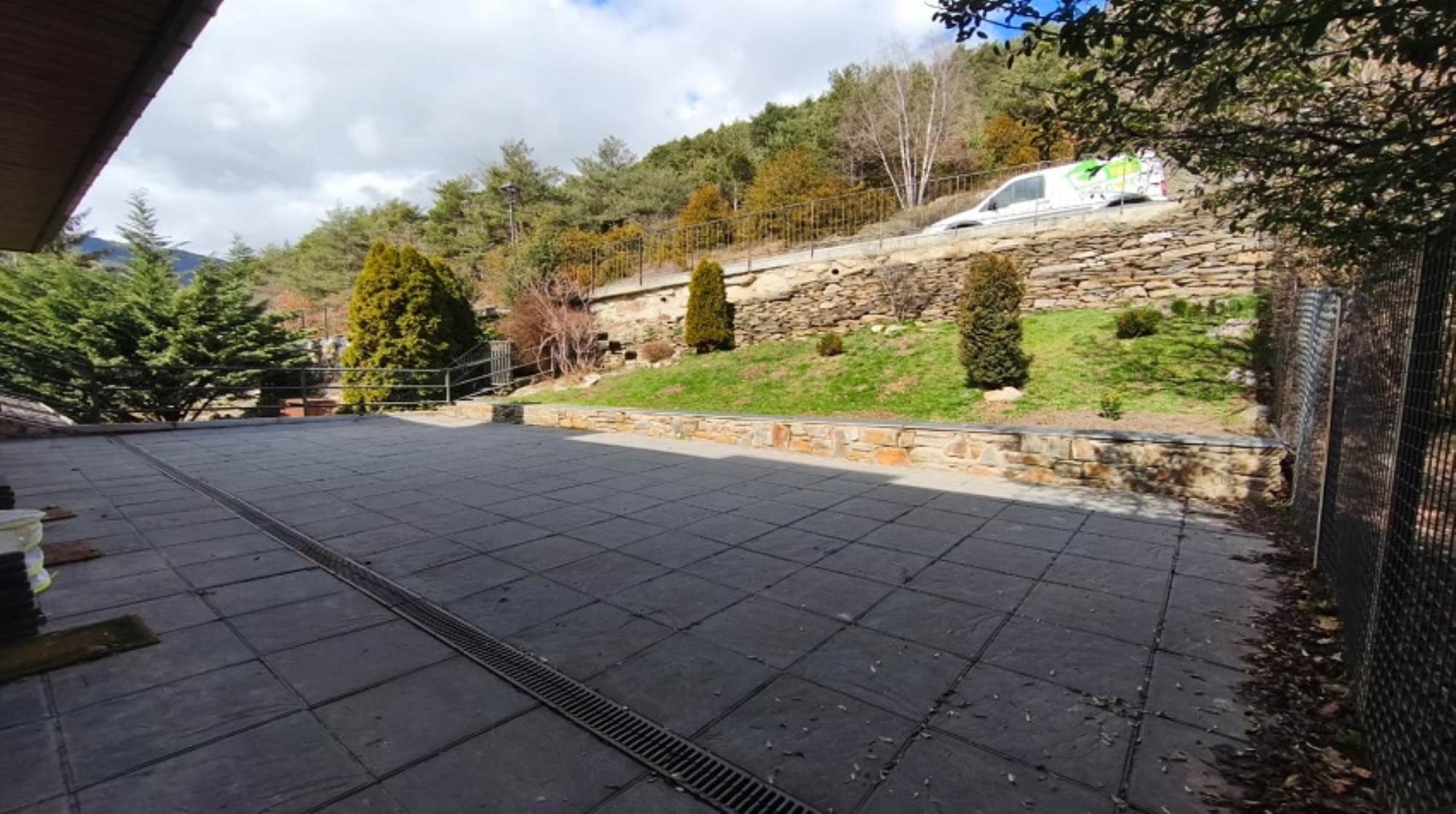 Àtic dúplex amb jardí 