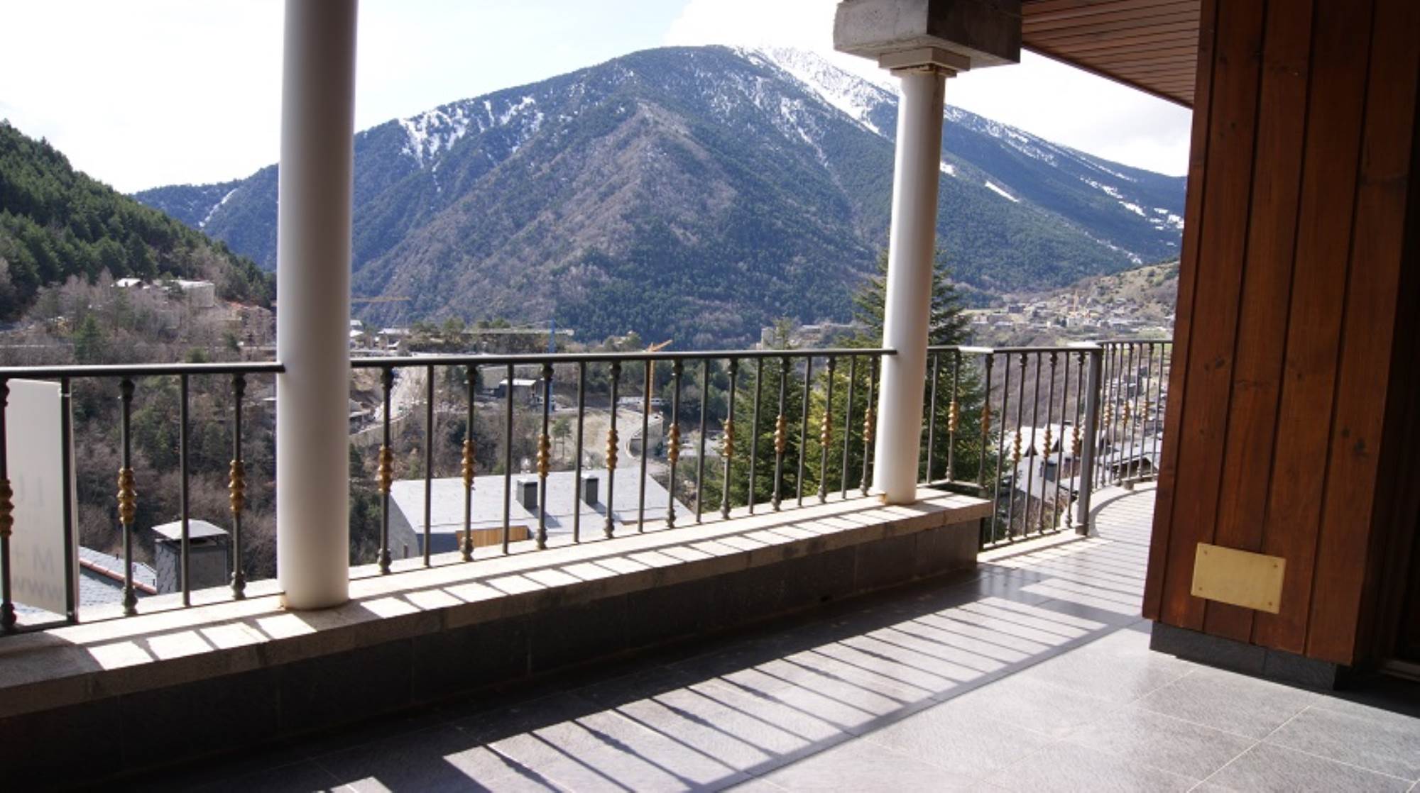 Àtic dúplex amb jardí 