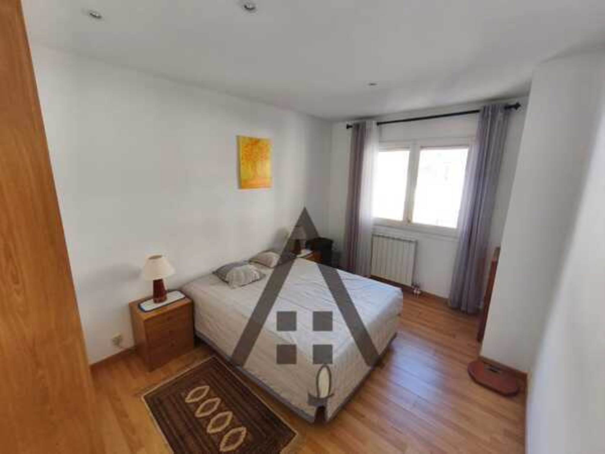 Es lloga ampli pis a Arinsal